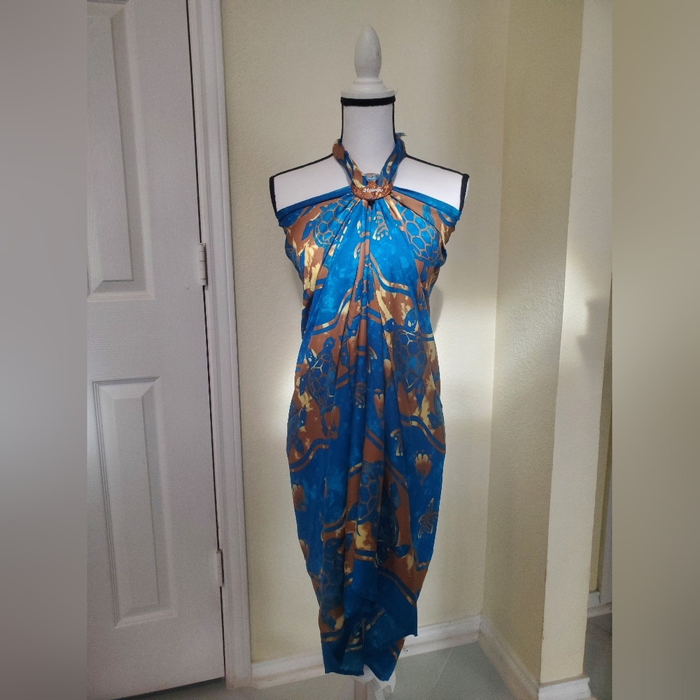2 Hawaiian Sarong Wrap Halter Dresses From Hawaii With Coconut Wrap Buckles